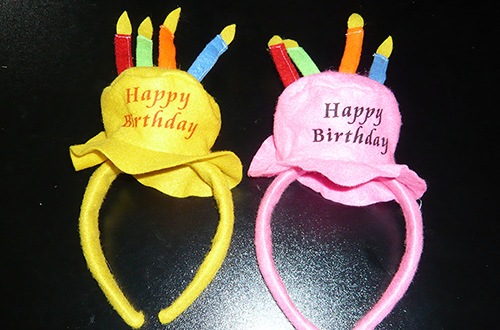 Das Happy-Birthday-Haarreif ist das perfekte Geschenk bei einer Schornsteinfeger- und Gratulations-Shows für Ihre Veranstaltung (Hochzeit, Trauung, Geburtstag, Jubiläum, Goldhochzeit, Silberhochzeit, etc.)!!!