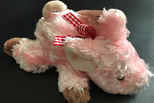 Super weiches, kleines Glücksschwein aus Plüsch als ideales Geschenk für die Schornsteinfeger-Gratulations-Show.